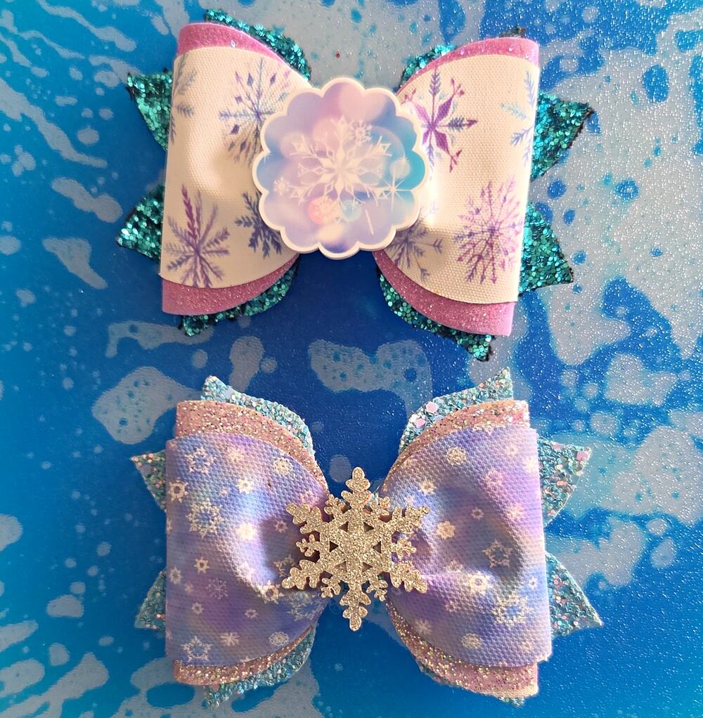 Custom DISNEY PRINCESSES & HANDMADE Hair Bows